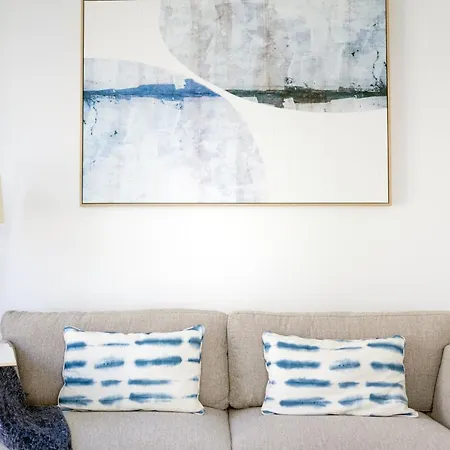 Apartment Blue By The River 2 - Elegant Two-bedroom In Santos Lisbon