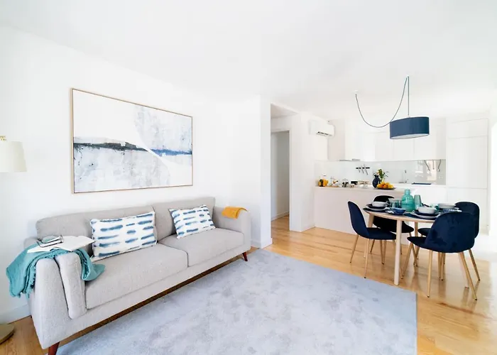 Blue By The River 2 - Elegant Two-bedroom In Santos * Lisboa
