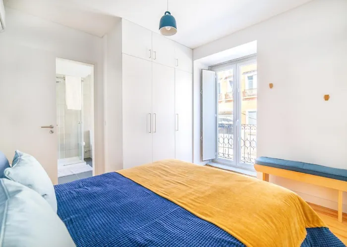 Blue By The River 2 - Elegant Two-bedroom In Santos *