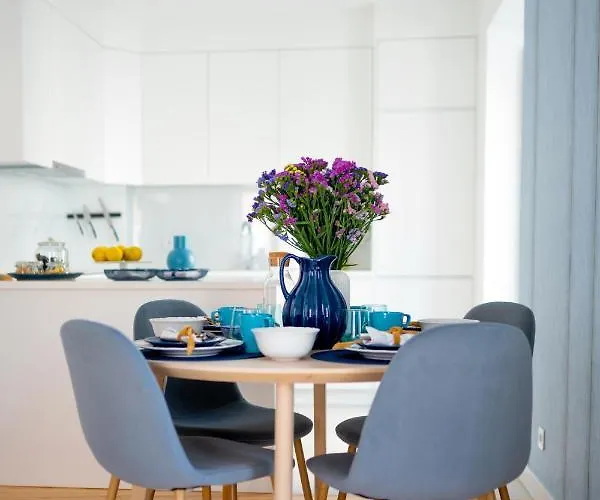Blue By The River 2 - Elegant Two-bedroom In Santos Lisboa