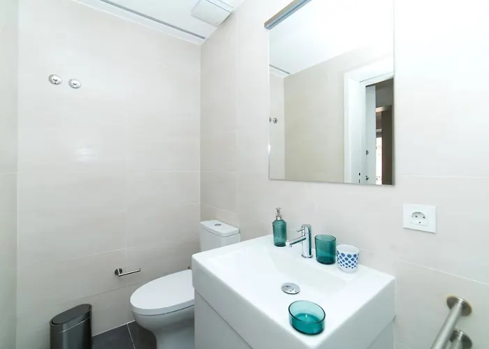 Blue By The River 2 - Elegant Two-bedroom In Santos Apartman Lisboa