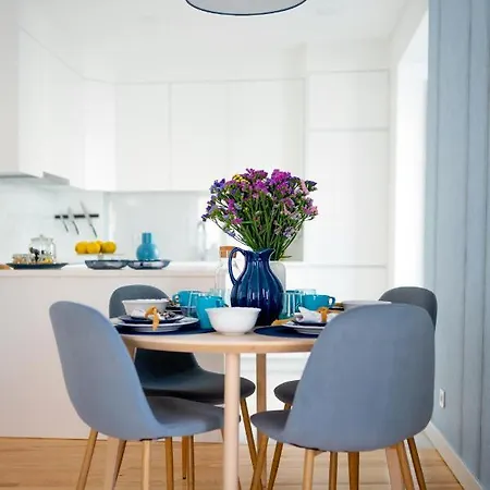 Blue By The River 2 - Elegant Two-bedroom In Santos Lisboa