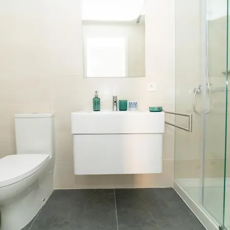Blue By The River 2 - Elegant Two-bedroom In Santos Apartman